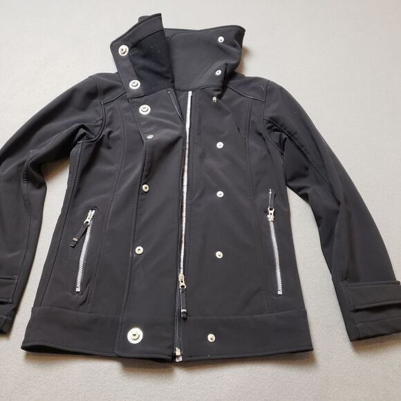 Betty Rides Womens Black Snowboarding Jacket - Picture 7 of 10